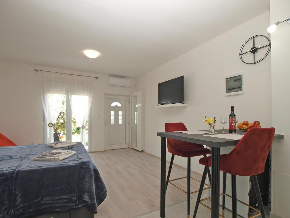 Apartment Florinda 2091 Pula Exterior foto